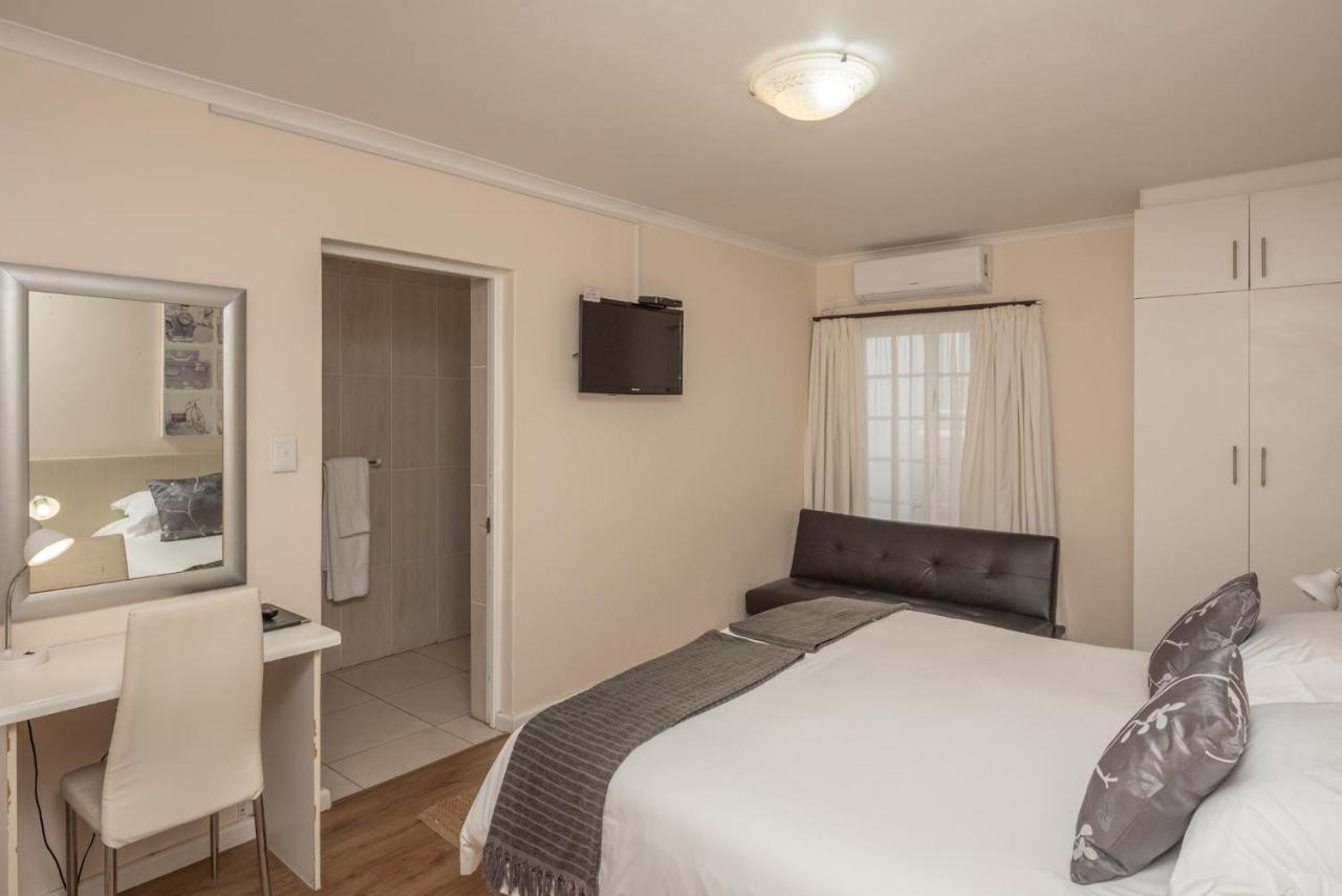 Millard Crescent Guest House Port Elizabeth Kültér fotó