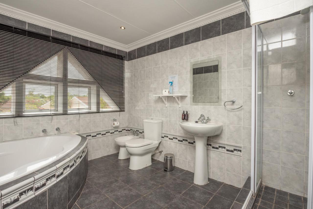 Millard Crescent Guest House Port Elizabeth Kültér fotó