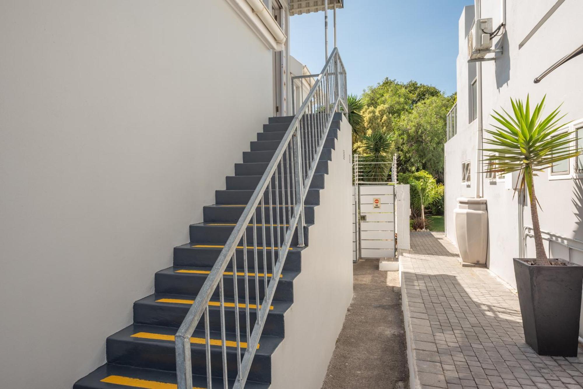 Millard Crescent Guest House Port Elizabeth Kültér fotó